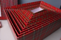 набор подарочных коробок из 15шт. &quot;прямоугольник, красная клетка&quot;  d500