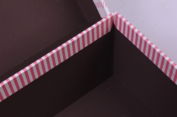 набор подарочных коробок  из 3шт - прямоугольник  21x15x10, белая с розовыми полосками 00061972