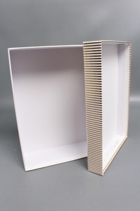 Набор подарочных коробок из 10шт - Прямоугольник белый  36*26*10  В1144