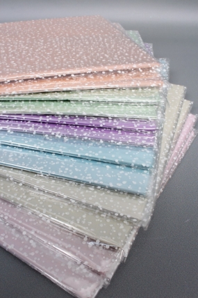 Пакет с жестким дном с белым рис. №4  ( 22*28*69) (12шт в уп)  Пк04-00-0000