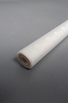 Пленка матовая с рисунком "Горошек" белый 60см 200гр  0016М