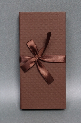 Подарочная коробка ДЛЯ ДЕНЕГ с бантом,тиснение РОМБ- крупный, 172х83х16,шоколадный Д10303П.034