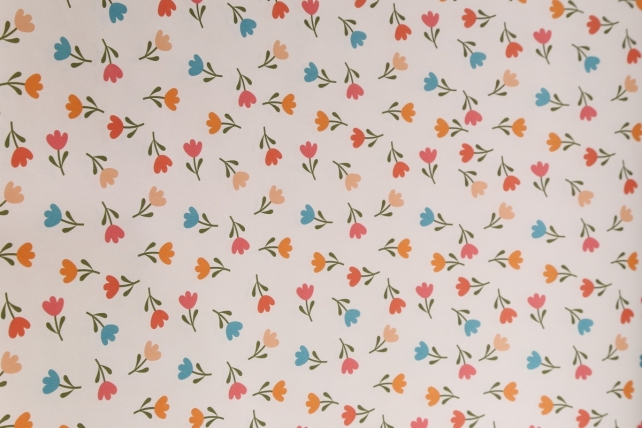 Подарочная упаковочная бумага "Цветочки" 1*0,7м (10 листов/рулон).70г/м2.  34310